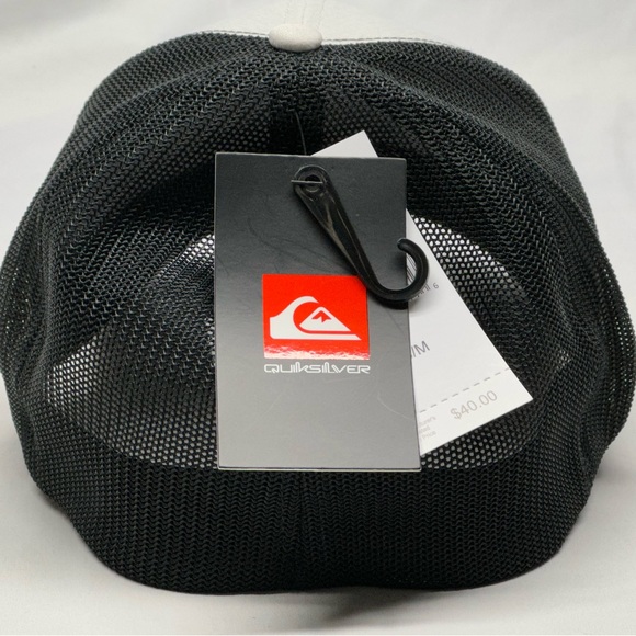 Quicksilver fitted hat - Picture 2 of 4